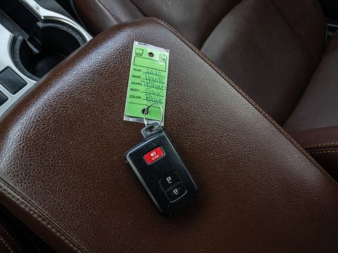 Used 2020 Toyota 4Runner Limited image 33