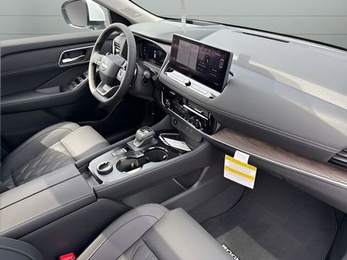 New 2026 Nissan Rogue Platinum w/ Platinum Premium Package AWD/4WD image 22