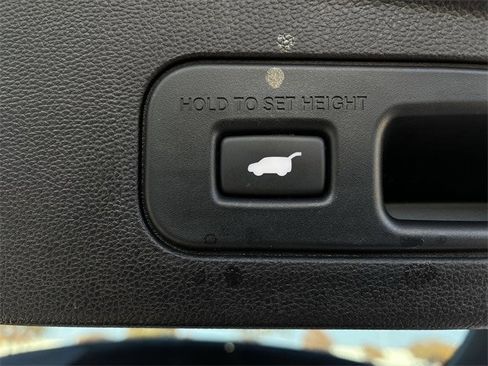 Certified 2024 Acura MDX FWD image 33