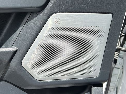 Used 2024 Ford F150 Lariat w/ Equipment Group 502A High AWD/4WD image 21