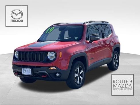 Used 2019 Jeep Renegade Trailhawk w/ Cold Weather Group II image 1