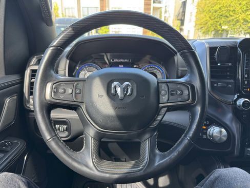 Used 2020 RAM 1500 Limited w/ Black Appearance Package image 25