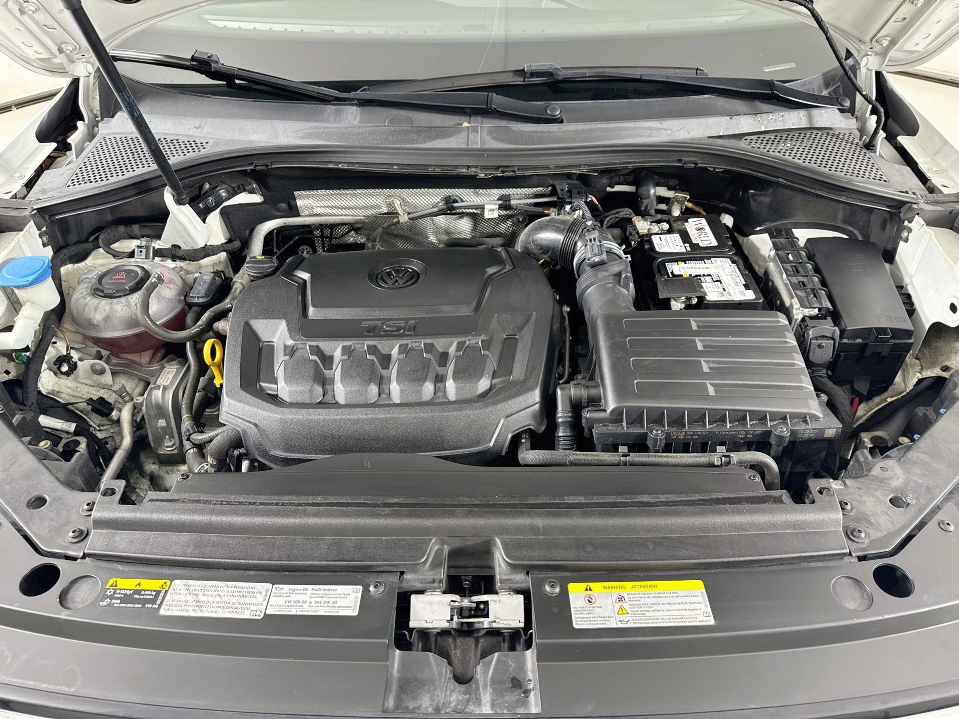 Used 2021 Volkswagen Tiguan SE AWD/4WD image 30
