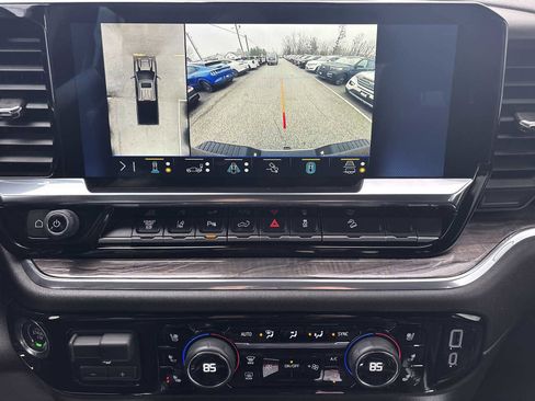 Used 2025 Chevrolet Silverado 3500 LTZ w/ LTZ Premium Package image 33