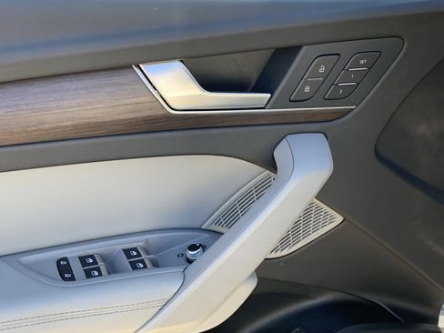 Certified 2024 Audi Q5 2.0T Premium Plus w/ Premium Plus Package image 15