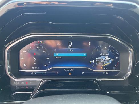 Used 2024 Chevrolet Silverado 2500 LT w/ Z71 Sport Edition image 17