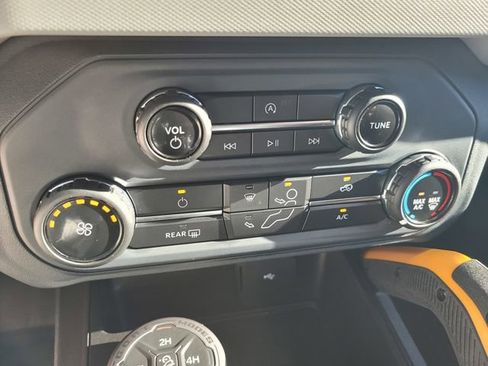 Certified 2022 Ford Bronco Badlands image 24