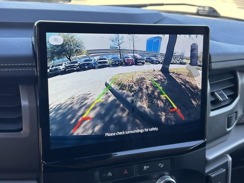 Used 2024 Ford Expedition Max XLT image 17