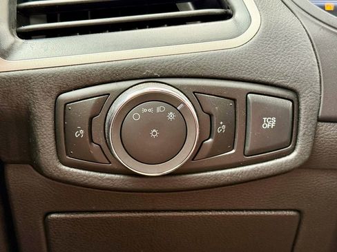 Used 2024 Ford Edge SE w/ Black Appearance Package image 22