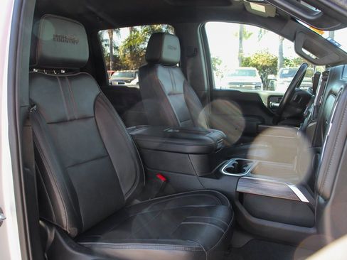 Used 2022 Chevrolet Silverado 2500 High Country image 42