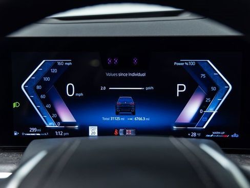 Used 2024 BMW X7 xDrive40i image 2