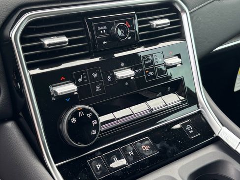 New 2026 Nissan Armada SL image 15