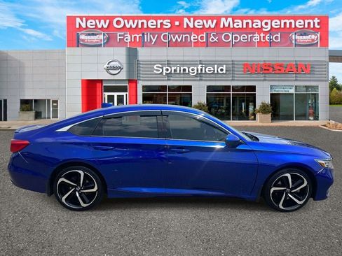 Used 2018 Honda Accord Sport image 4