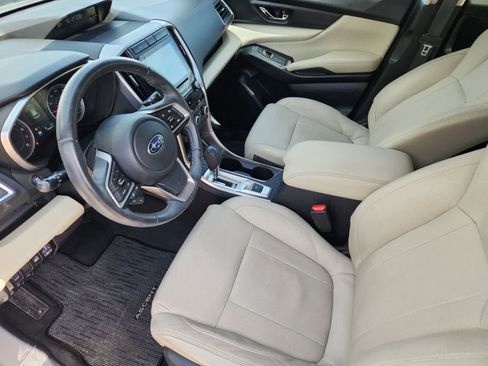 Used 2019 Subaru Ascent Premium AWD/4WD image 2