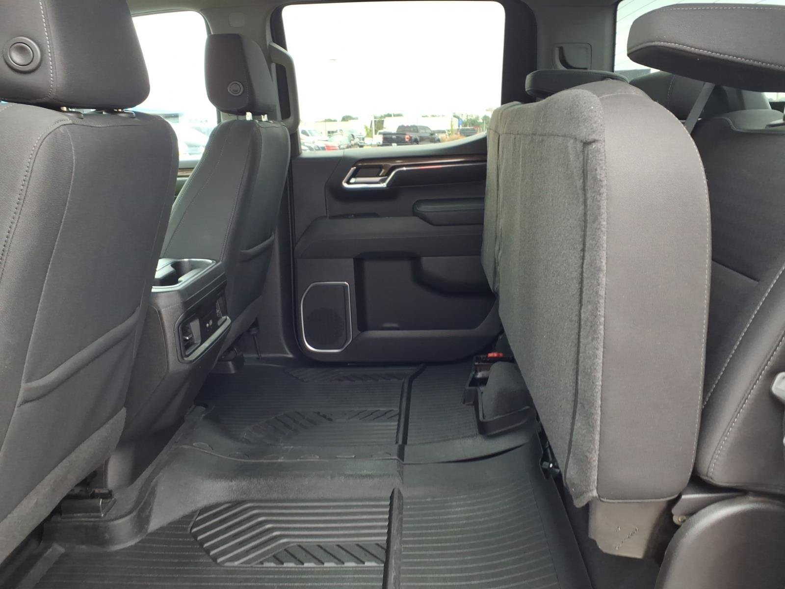 Used 2022 Chevrolet Silverado 1500 LT Trail Boss AWD/4WD image 25