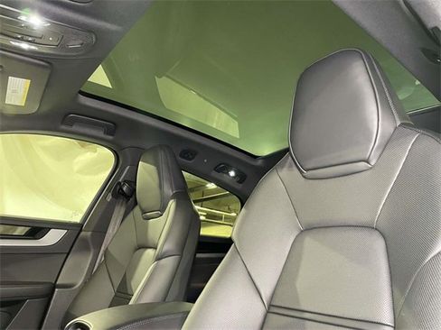 New 2026 Porsche Cayenne Coupe image 18