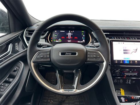 New 2024 Jeep Grand Cherokee Trailhawk w/ Advanced Protech Group II image 14