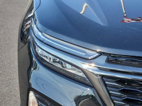 Used 2023 Chevrolet Equinox RS w/ RS Leather Package AWD/4WD image 9
