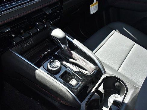 New 2025 Chevrolet Colorado Z71 w/ Technology Package image 12