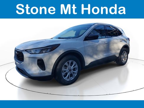 Used 2024 Ford Escape Active image 3