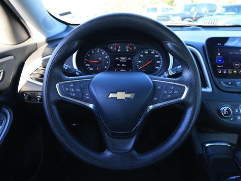 Used 2024 Chevrolet Malibu LT image 11