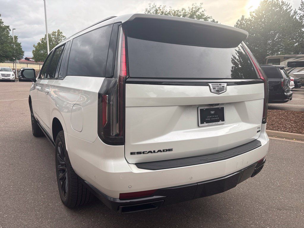 Certified 2024 Cadillac Escalade ESV Sport Platinum w/ LPO, ONYX Package AWD/4WD image 3