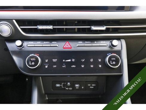 Used 2025 Hyundai Sonata Limited FWD image 26