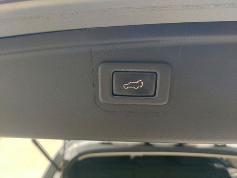 Used 2018 Subaru Outback 2.5i Premium AWD/4WD image 16