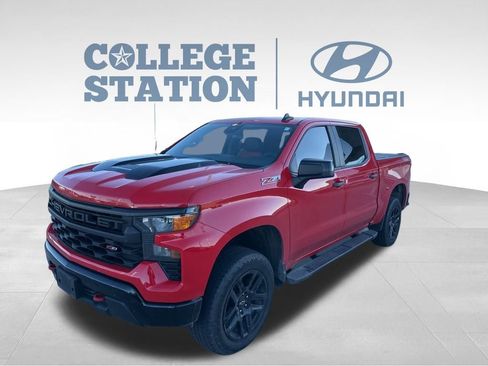 Used 2023 Chevrolet Silverado 1500 Custom Trail Boss w/ LPO, Dark Essentials Package image 13