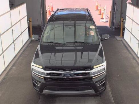 Used 2024 Ford Expedition Limited RWD image 7