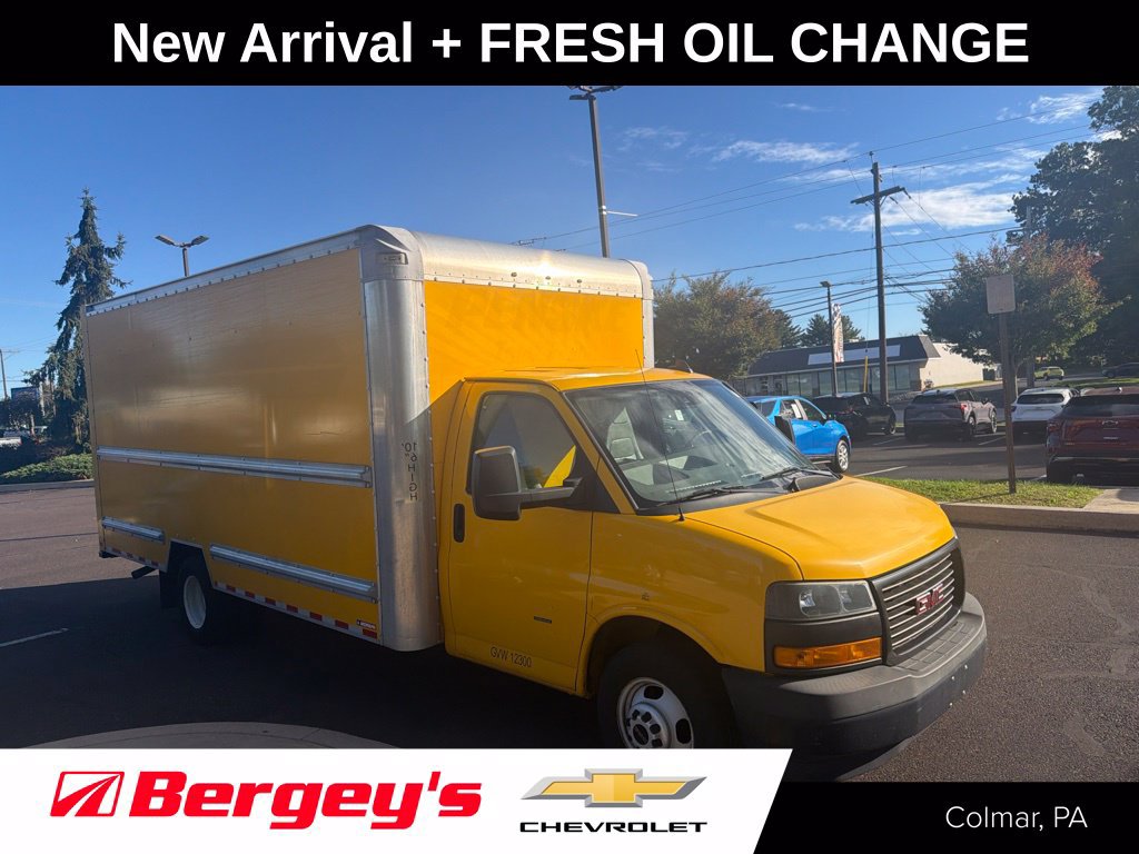 Used 2019 GMC Savana 3500 Extended w/ Driver Convenience Package RWD image 1
