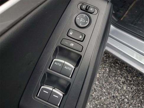 New 2026 Acura Integra Base image 17