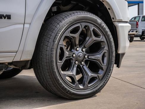 Used 2022 RAM 1500 Limited image 9