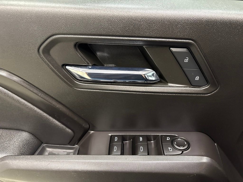 Certified 2023 Chevrolet Colorado LT w/ LT Convenience Package II AWD/4WD image 17