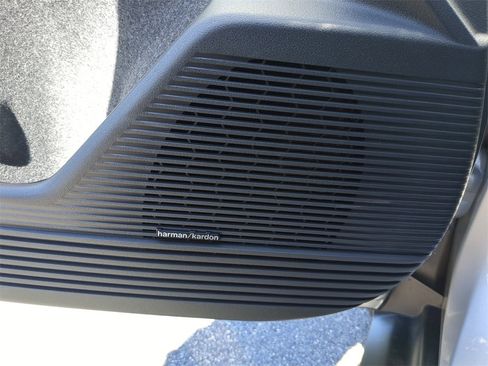 New 2026 Subaru Outback Limited image 18