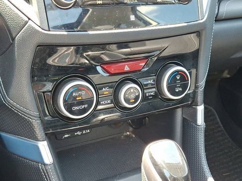 Used 2019 Subaru Forester Touring AWD/4WD image 18