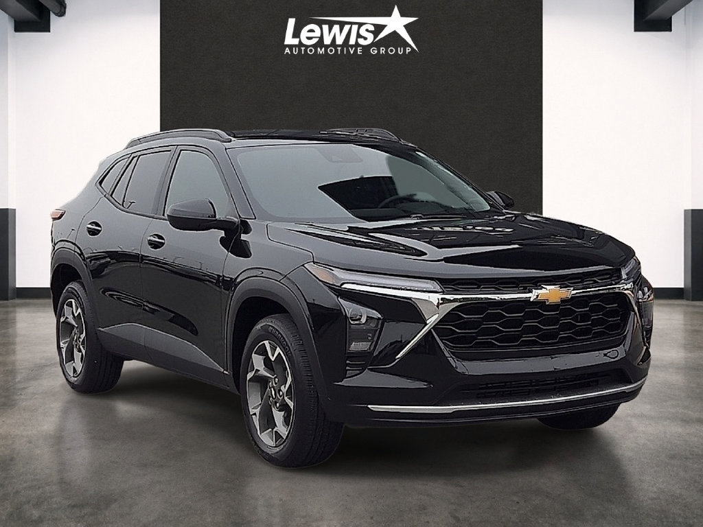 Used 2025 Chevrolet Trax LT w/ Driver Confidence Package FWD image 6