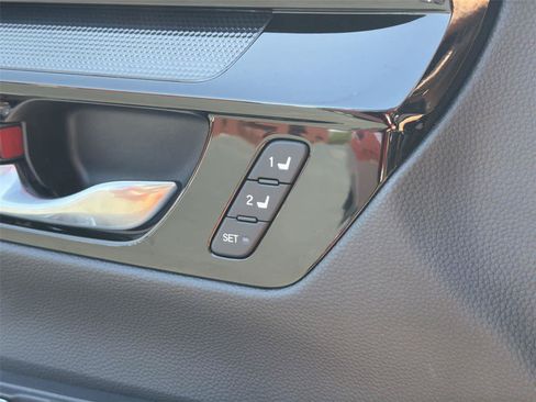 Used 2025 Honda CR-V EX-L image 39