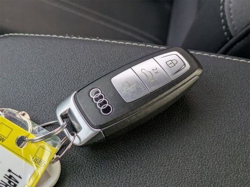 Used 2025 Audi A3 2.0T Premium w/ Convenience Package image 32