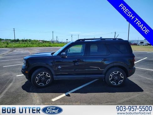 Used 2024 Ford Bronco Sport Outer Banks w/ Tech Package AWD/4WD image 2