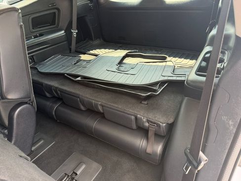 Used 2019 Subaru Ascent Limited AWD/4WD image 15