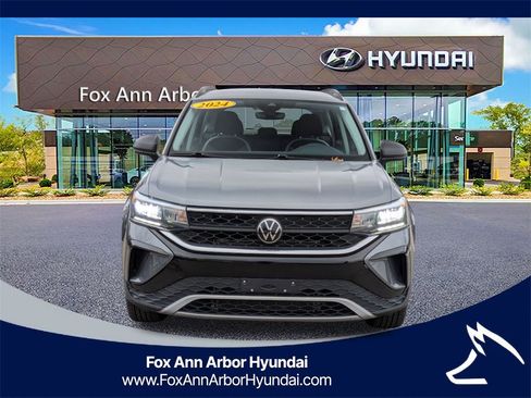 Used 2024 Volkswagen Taos S image 8