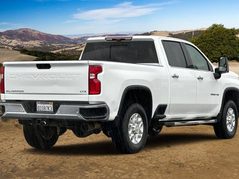 Certified 2022 Chevrolet Silverado 2500 LTZ w/ LTZ Plus Package image 4