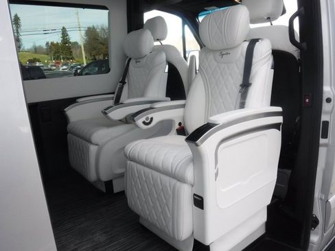 Used 2023 Mercedes-Benz Sprinter 3500 w/ Parking Package image 54