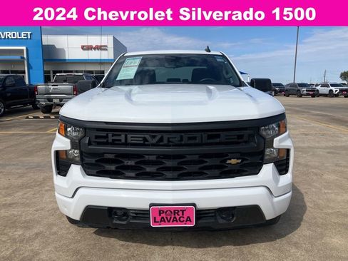 Used 2024 Chevrolet Silverado 1500 Custom image 2