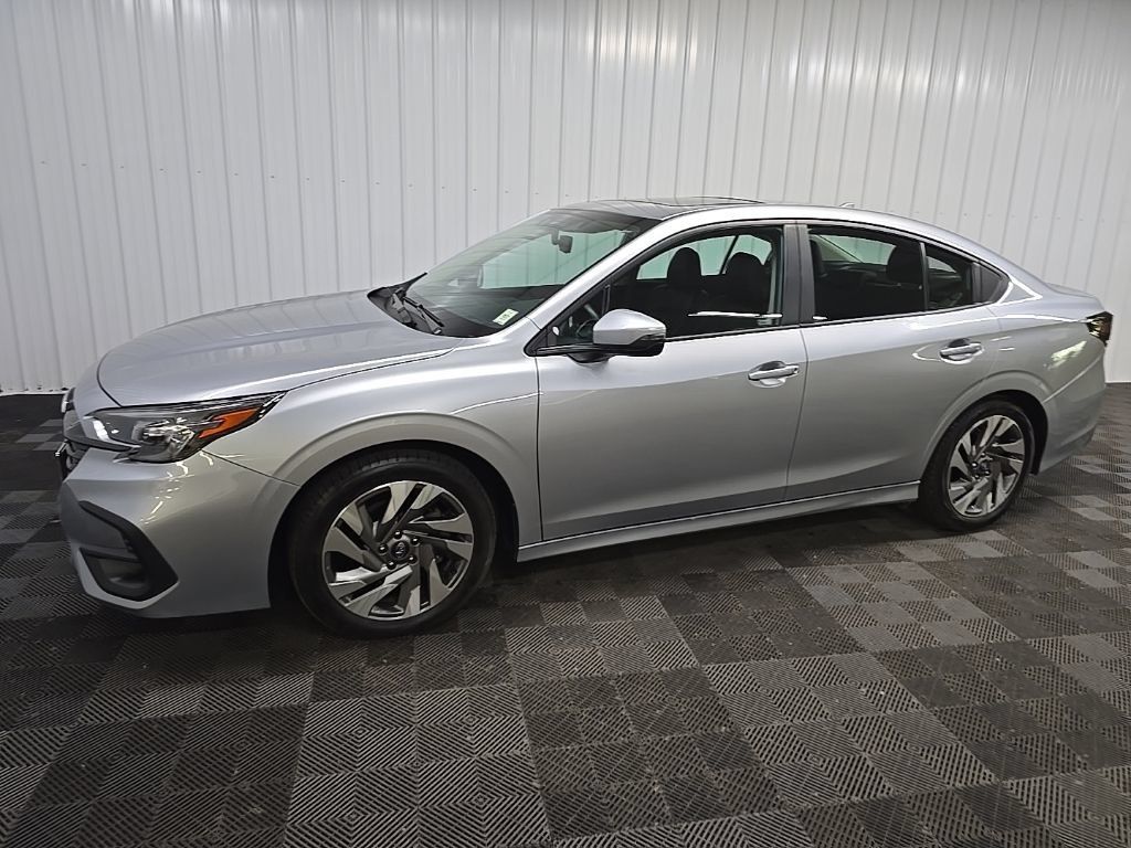 Used 2025 Subaru Legacy Limited AWD/4WD image 6