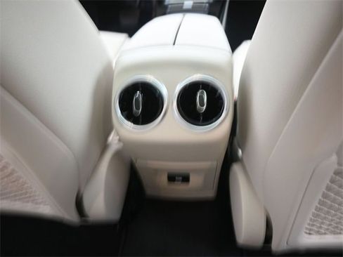 Used 2026 Mercedes-Benz CLA 250 image 27