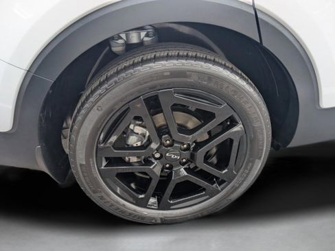 Used 2024 Kia Telluride EX X-Line image 23