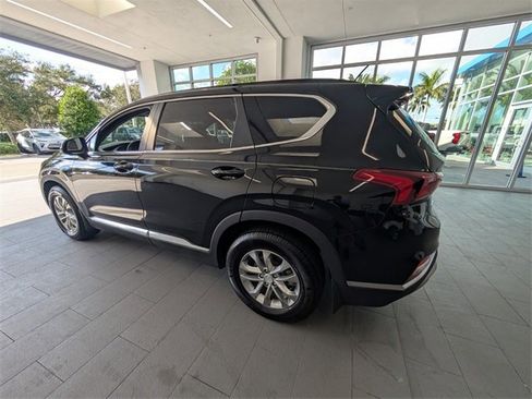 Used 2020 Hyundai Santa Fe SE image 10