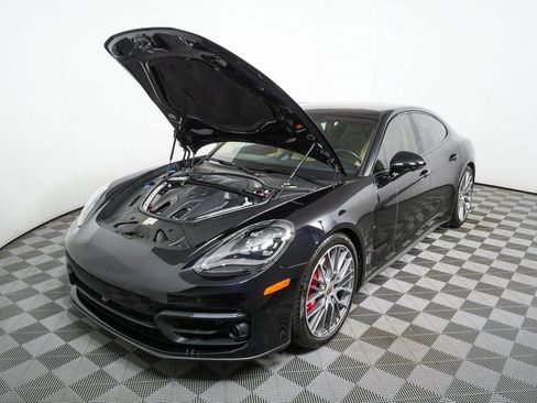 Used 2023 Porsche Panamera 4S w/ Premium Package image 34
